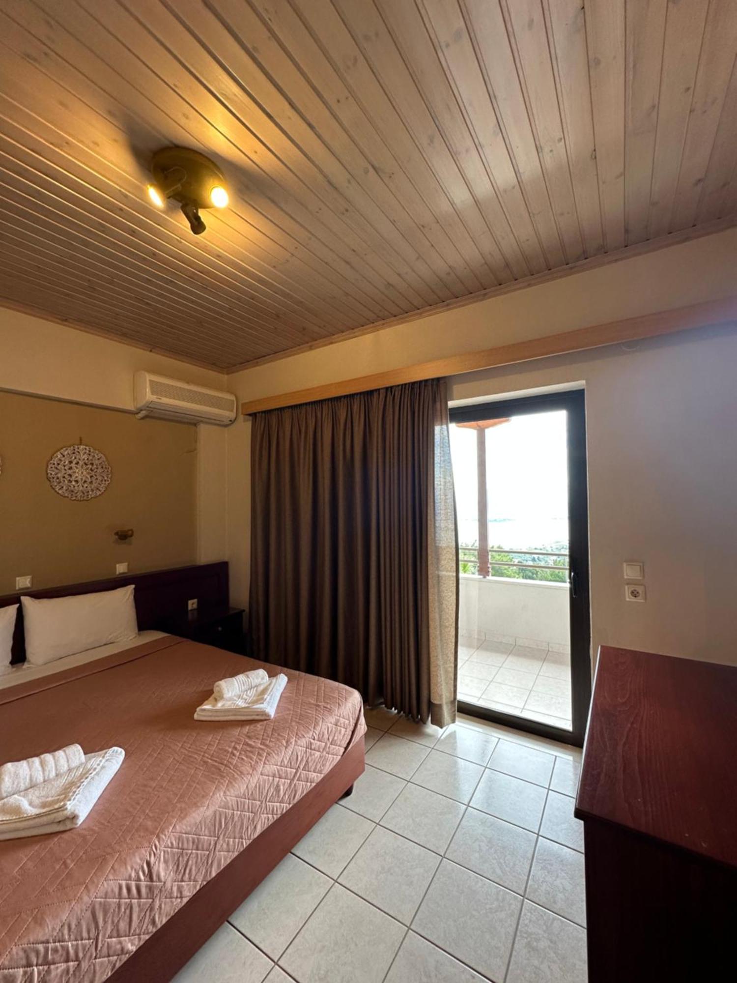 Semiramis Hotel Frínion Quarto foto